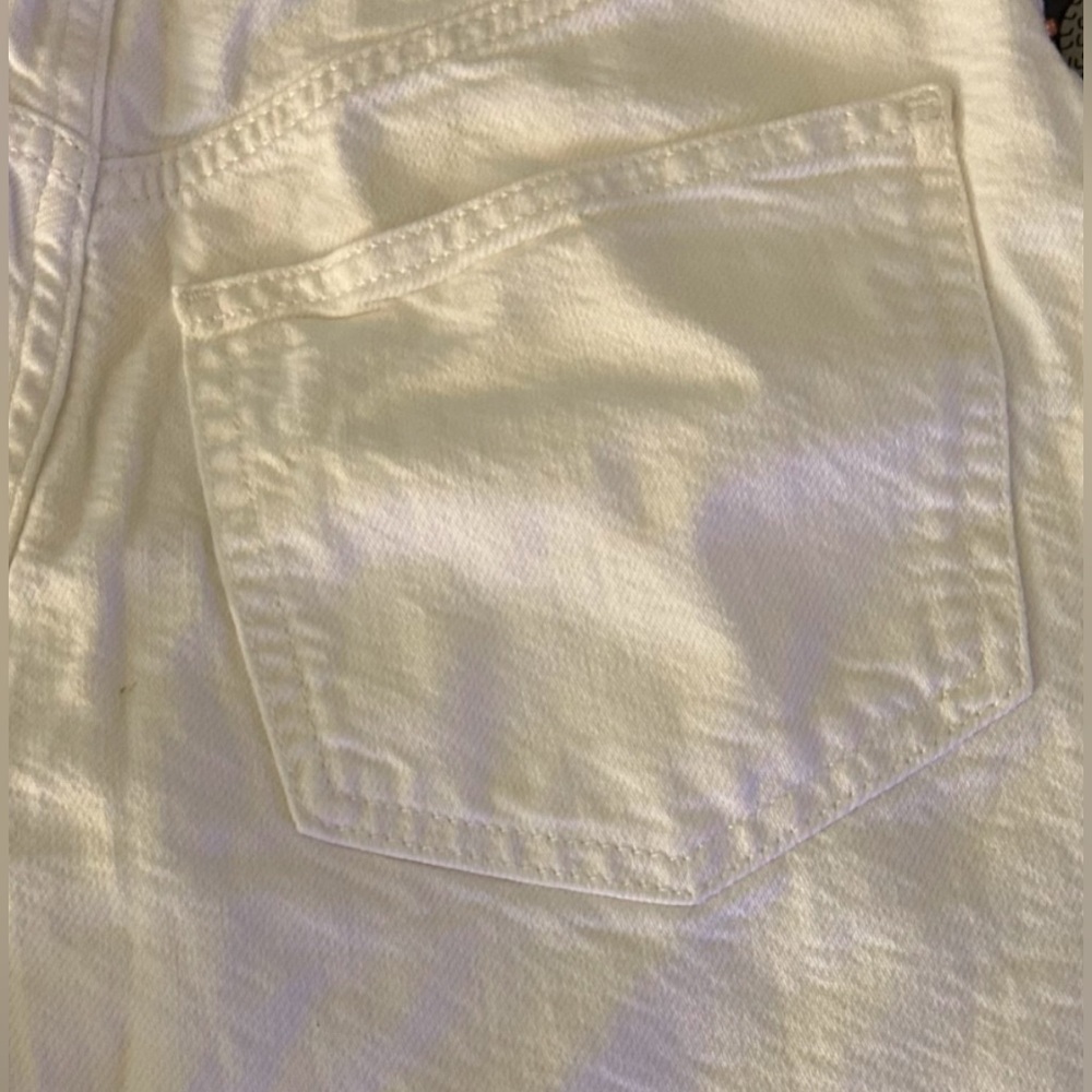 Pull&Bear White High Rise Denim Shorts Frayed Raw Hem - Picture 3 of 4